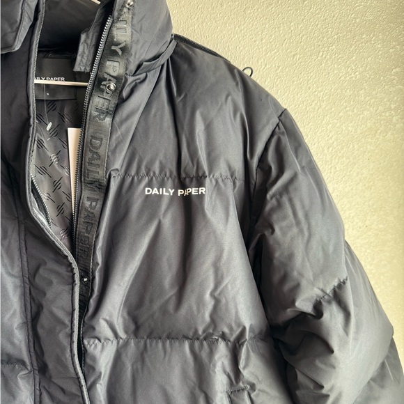 DAILY PAPER The Nicole Puffer in Black - Picture 7 of 11